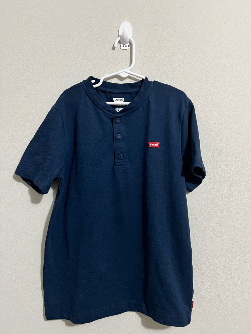 Levi's Navy Short Sleeve Henley with Red Logo
